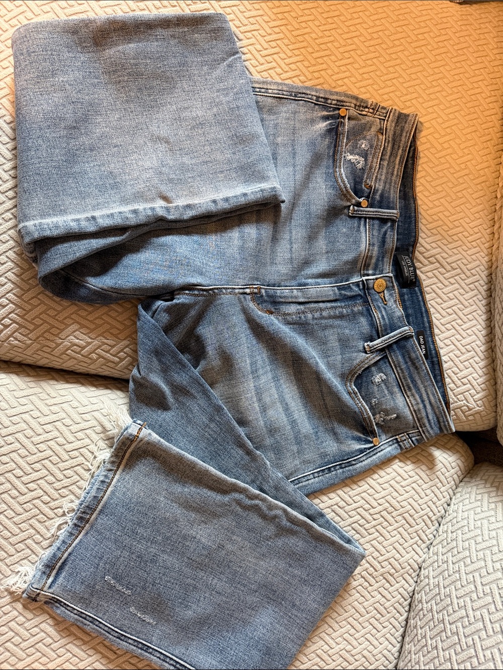 Judy Blue Medium Wash Ankle Crop Jeans with Frayed Hem - Picture 2 of 3